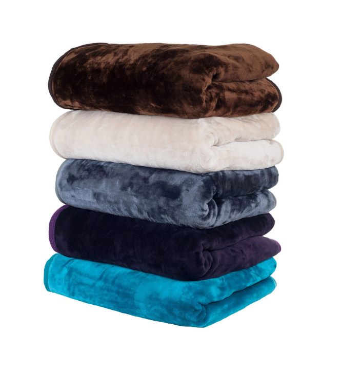 Stacked hotel blankets